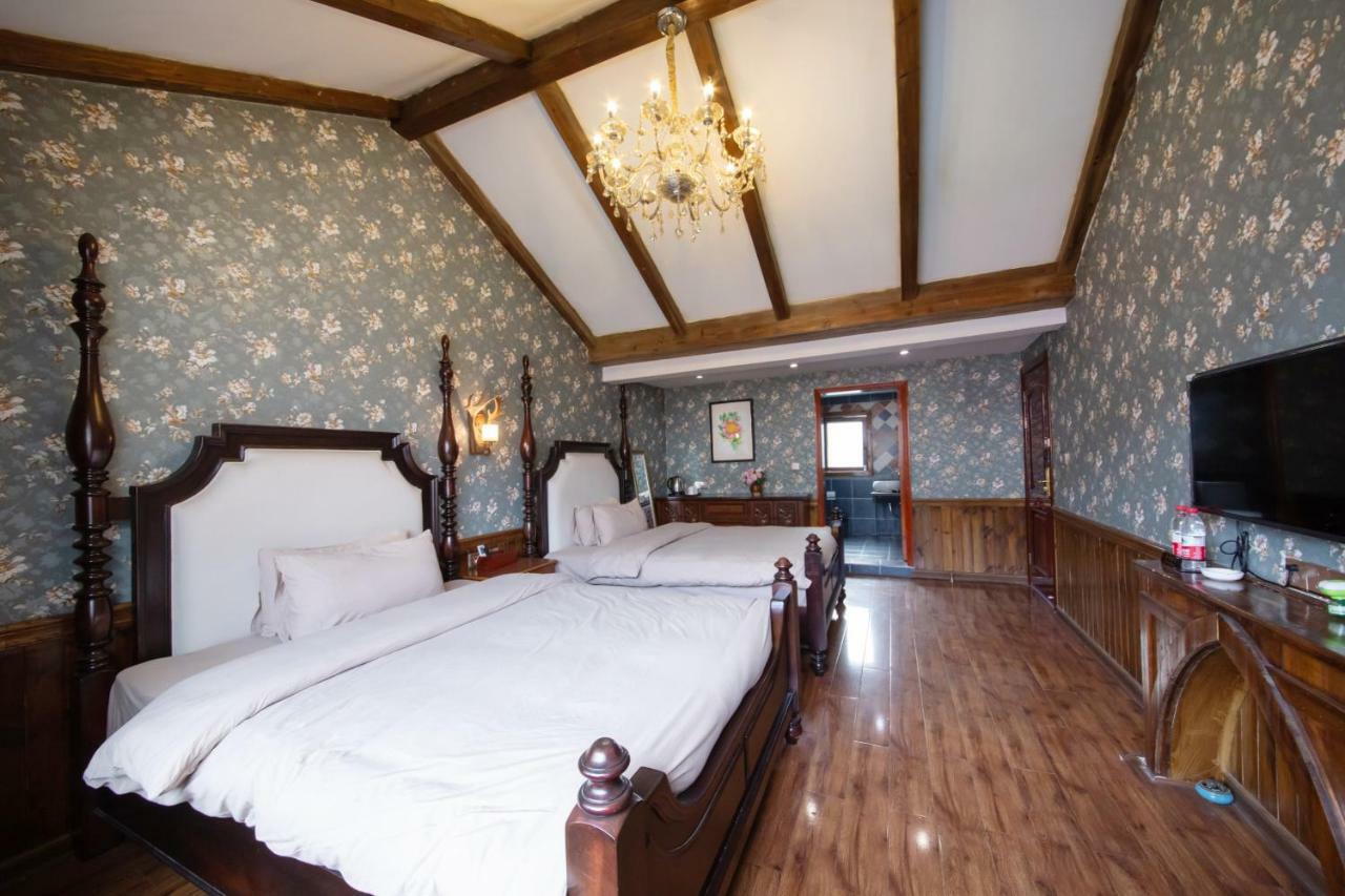 Flower Time Inn Fenghuang Extérieur photo